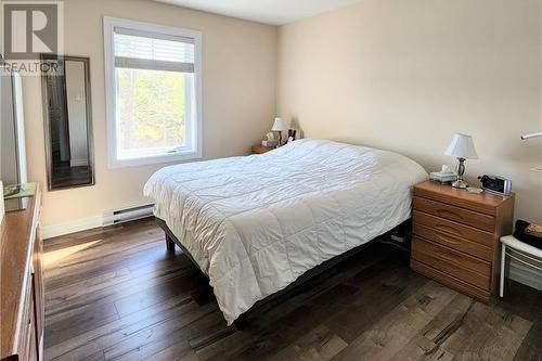 90 Timberland Drive, Bathurst, NB - Indoor Photo Showing Bedroom