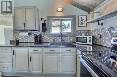 2431 Route 530, Grande-Digue, NB - Indoor Photo Showing Kitchen