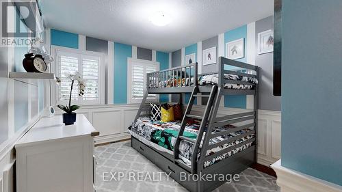 8 Amberglen Court, East Gwillimbury (Holland Landing), ON - Indoor Photo Showing Bedroom