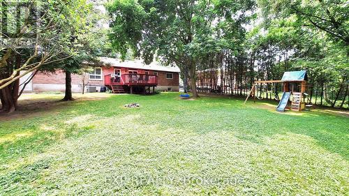 8 Amberglen Court, East Gwillimbury (Holland Landing), ON - Outdoor With Deck Patio Veranda