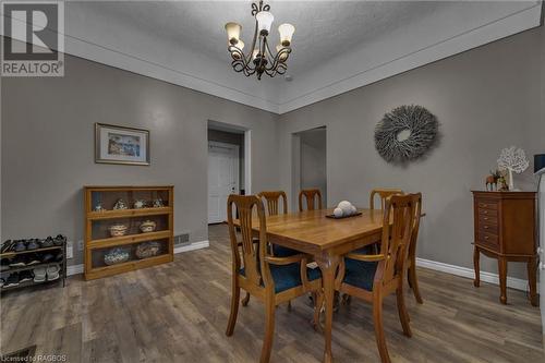 10 Geddes Street E, Clifford, ON - Indoor Photo Showing Dining Room