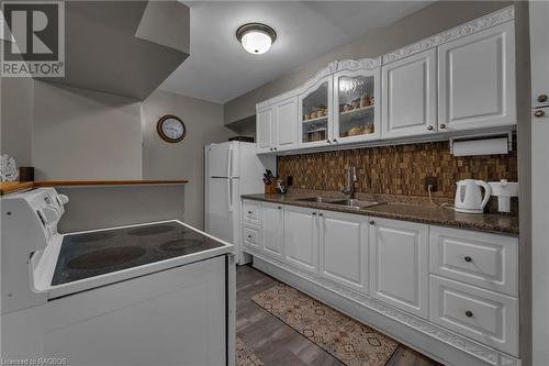 10 Geddes Street E, Clifford, ON - Indoor Photo Showing Laundry Room