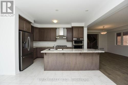 468 Boyd Lane, Milton, ON - Indoor Photo Showing Kitchen With Stainless Steel Kitchen With Double Sink