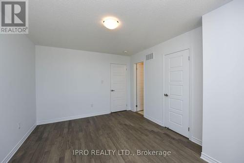 468 Boyd Lane, Milton, ON - Indoor Photo Showing Other Room