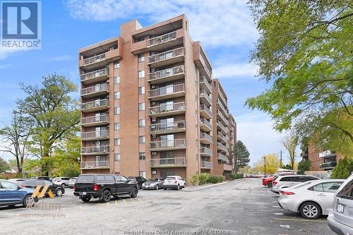 3936 Wyandotte Unit# 304, Windsor, ON - Outdoor With Balcony With Facade