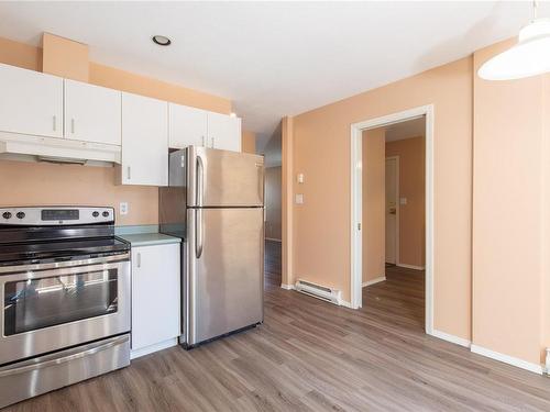 5166 Kaitlyns Way, Nanaimo, BC - Indoor Photo Showing Kitchen