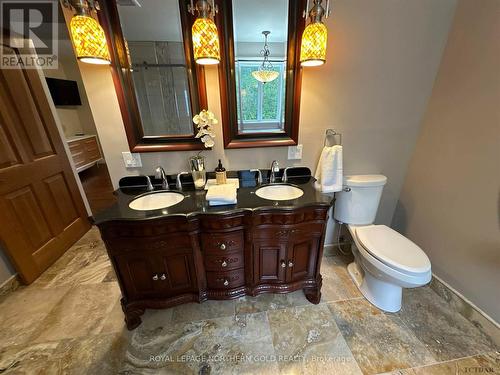 122 Fennah Road, Timiskaming Remote Area, ON - Indoor Photo Showing Bathroom