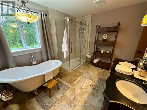 122 Fennah Road, Timiskaming Remote Area, ON - Indoor Photo Showing Bathroom