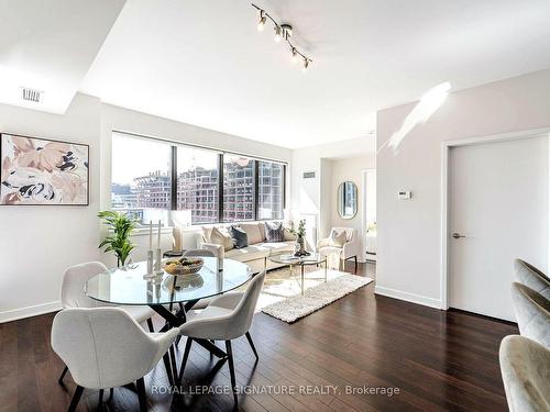 908-400 Wellington St W, Toronto, ON - Indoor Photo Showing Dining Room