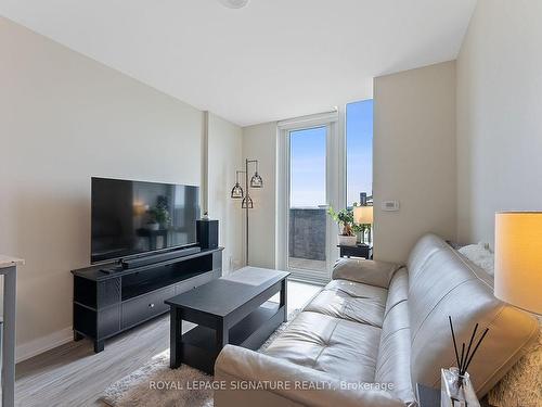 1412-38 Monte Kwinter Crt, Toronto, ON - Indoor Photo Showing Living Room