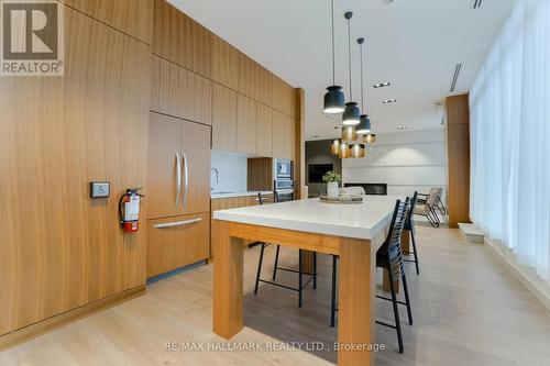 502 - 1 Neighbourhood Lane, Toronto (Stonegate-Queensway), ON - Indoor