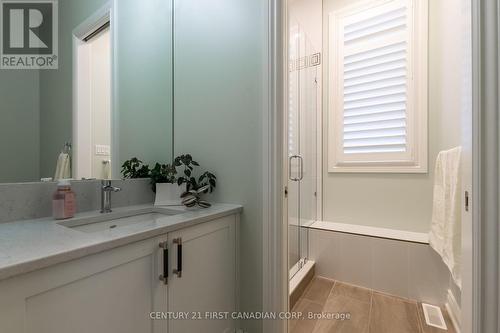 2386 Torrey Pines Way, London, ON - Indoor Photo Showing Bathroom