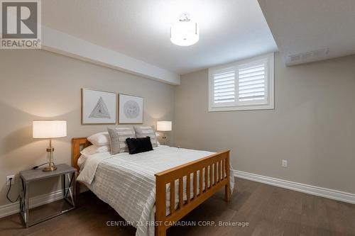 2386 Torrey Pines Way, London, ON - Indoor Photo Showing Bedroom