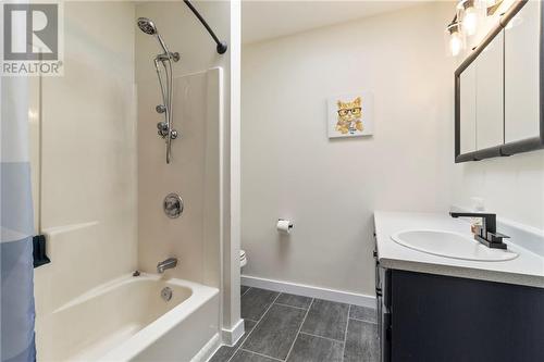 126 Fairview Knoll Drive, Moncton, NB - Indoor Photo Showing Bathroom