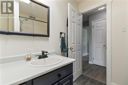 126 Fairview Knoll Drive, Moncton, NB - Indoor Photo Showing Bathroom