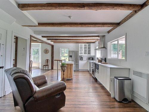 Overall view - 112 Rue Main, Hatley - Municipalité, QC - Indoor Photo Showing Living Room