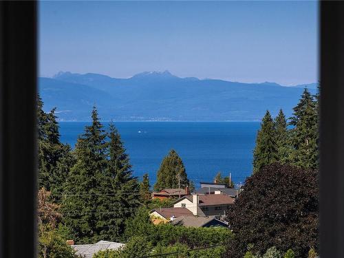 5780 Bradbury Rd, Nanaimo, BC 