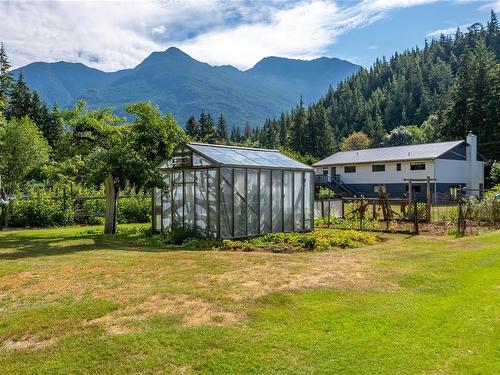 1301 Sayward Rd, Sayward, BC 