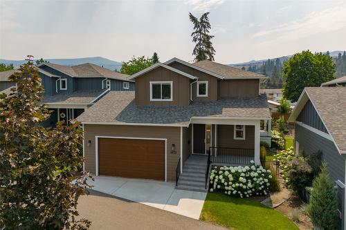 4651 Raymer Road, Kelowna, BC - Outdoor With Facade