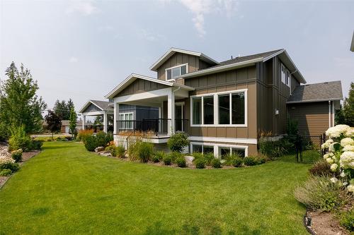 4651 Raymer Road, Kelowna, BC - Outdoor With Facade