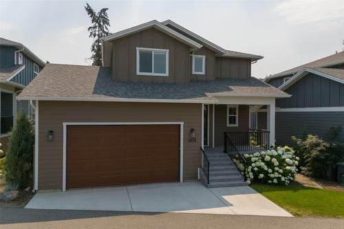 4651 Raymer Road, Kelowna, BC - Outdoor