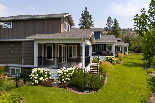 4651 Raymer Road, Kelowna, BC - Outdoor With Deck Patio Veranda With Facade