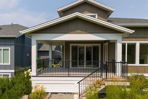 4651 Raymer Road, Kelowna, BC - Outdoor With Deck Patio Veranda