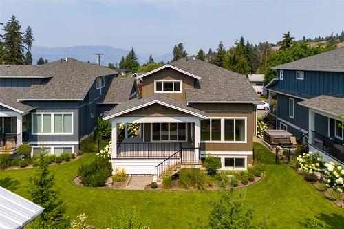 4651 Raymer Road, Kelowna, BC - Outdoor With Facade