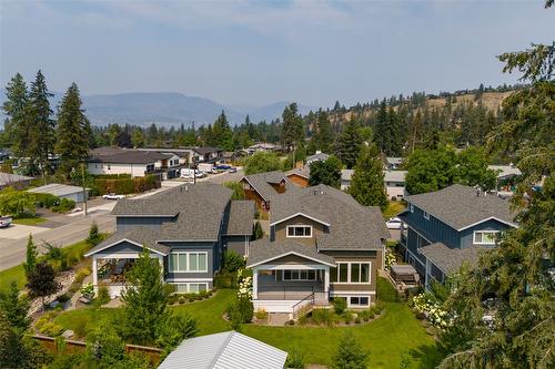 4651 Raymer Road, Kelowna, BC - Outdoor