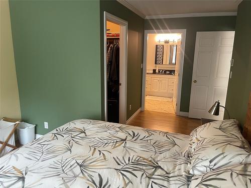 10-4404 Pleasant Valley Road, Vernon, BC - Indoor Photo Showing Bedroom