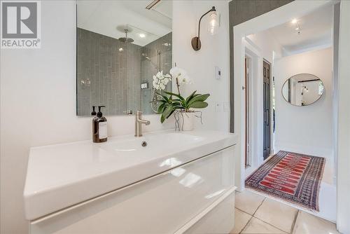 614 Josephine  Street, Nelson, BC - Indoor Photo Showing Bathroom