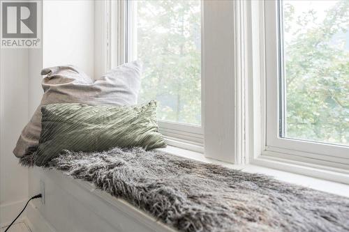 614 Josephine  Street, Nelson, BC - Indoor Photo Showing Bedroom