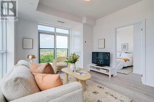 702 - 460 Dundas Street E, Hamilton (Waterdown), ON - Indoor Photo Showing Living Room