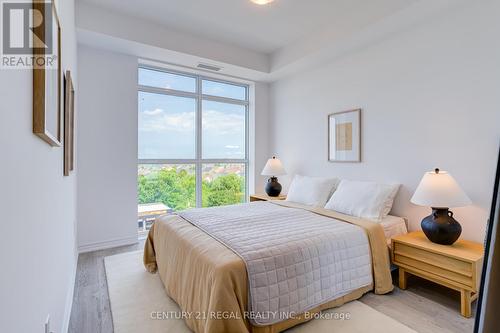 702 - 460 Dundas Street E, Hamilton (Waterdown), ON - Indoor Photo Showing Bedroom