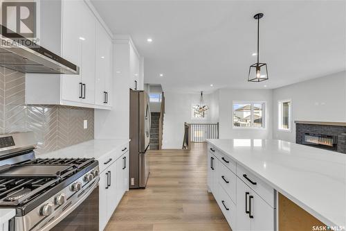 576 Kalra Street, Saskatoon, SK - Indoor Photo Showing Kitchen With Upgraded Kitchen