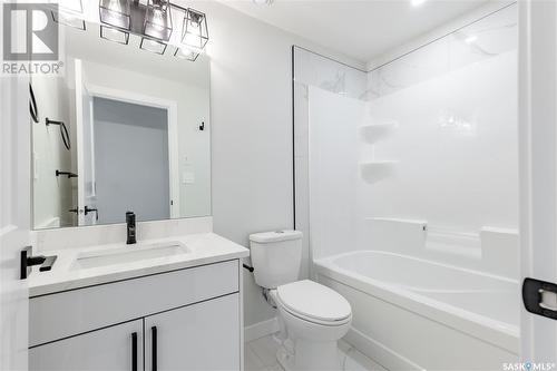 576 Kalra Street, Saskatoon, SK - Indoor Photo Showing Bathroom