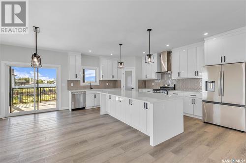 576 Kalra Street, Saskatoon, SK - Indoor Photo Showing Kitchen With Upgraded Kitchen