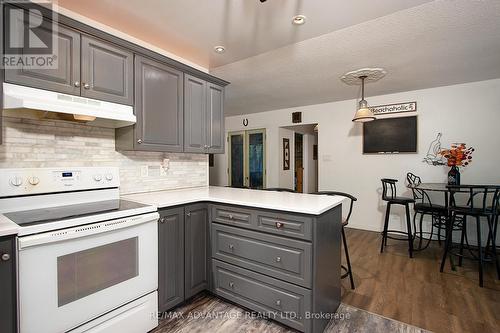 7 Stark Street, Bluewater (Bayfield), ON - Indoor Photo Showing Kitchen