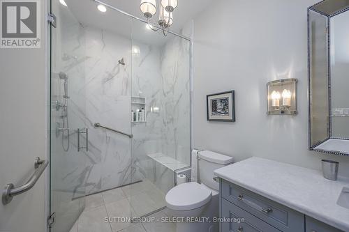 1011 Cherrygrove Drive, London, ON - Indoor Photo Showing Bathroom