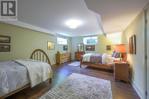 1011 Cherrygrove Drive, London, ON - Indoor Photo Showing Bedroom