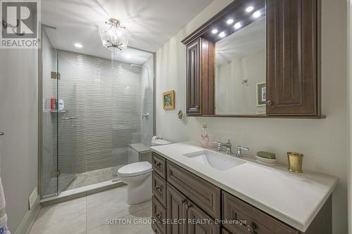 1011 Cherrygrove Drive, London, ON - Indoor Photo Showing Bathroom