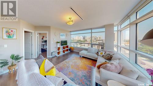 602 2300 Broad Street, Regina, SK - Indoor Photo Showing Living Room