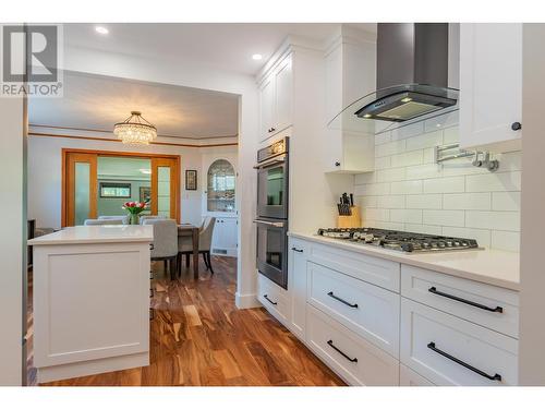 1101 Columbia  Avenue, Trail, BC - Indoor Photo Showing Kitchen With Upgraded Kitchen