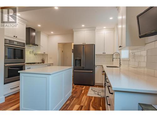 1101 Columbia  Avenue, Trail, BC - Indoor Photo Showing Kitchen With Upgraded Kitchen