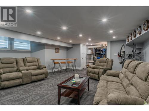 1101 Columbia  Avenue, Trail, BC - Indoor Photo Showing Basement