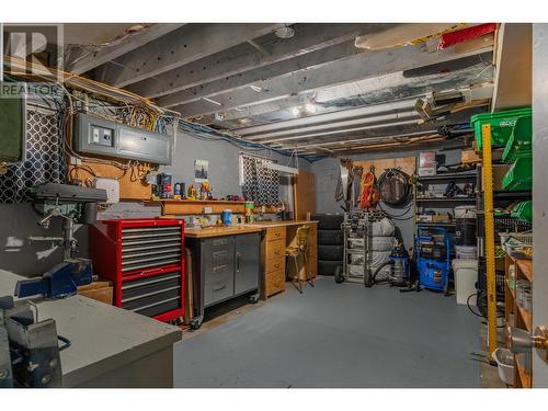 1101 Columbia  Avenue, Trail, BC - Indoor Photo Showing Basement