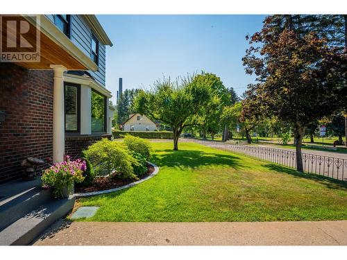 1101 Columbia  Avenue, Trail, BC - Outdoor