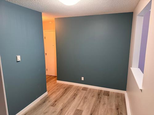 4 - 668 75Th Avenue, Grand Forks, BC - Indoor Photo Showing Other Room