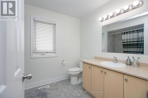 25 Oaklea Boulevard, Brampton (Fletcher'S Creek South), ON - Indoor Photo Showing Bathroom