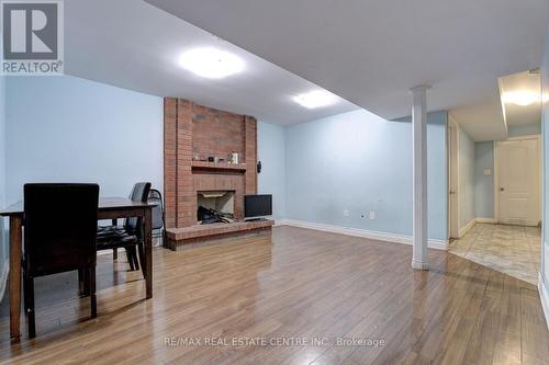 25 Oaklea Boulevard, Brampton (Fletcher'S Creek South), ON - Indoor With Fireplace